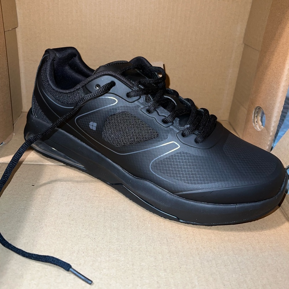 COPY - Brand new unused non-slip work shoes for men! Super comfy and airy